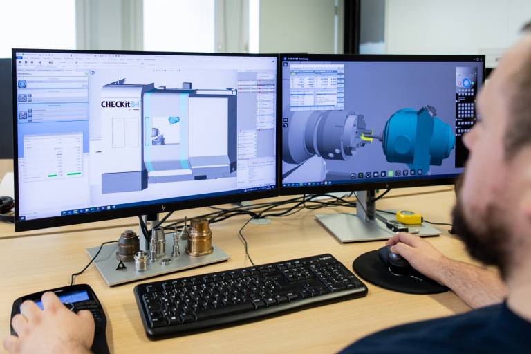 CAM workstation and virtual machine for digital manufacturing verification at Haidlmair.