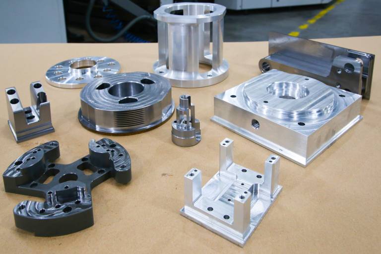 Hermle 5-assige bewerkingscentra met palletautomatisering